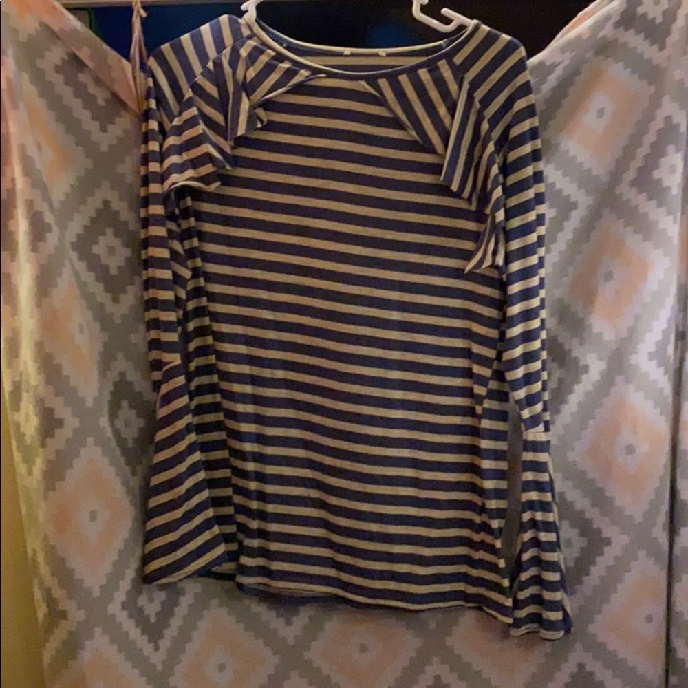 Long sleeve striped shirt